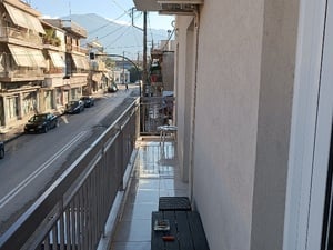 Ενοικιάζεται διαμπερές οροφοδιαμέρισμα 9...