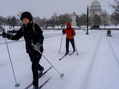 ΗΠΑ: Τουλάχιστον 10 νεκροί από τη σφοδρή...