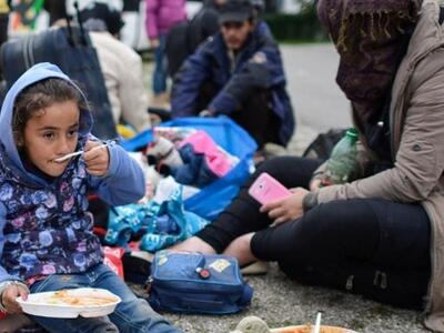 Τη μετεγκατάσταση προσφύγων από το έδαφό...
