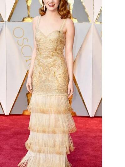 Η ΕΜΜΑ ΣΤΟΟΥΝ ΜΕ GIVENCHY