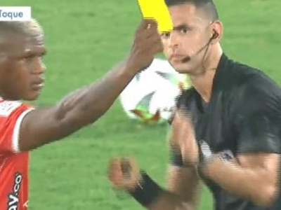 Έδειξε την κίτρινη κάρτα σε αντίπαλο, γι...