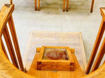 Απίστευτο! Κατηγορούμενος πέταξε το Ευαγ...