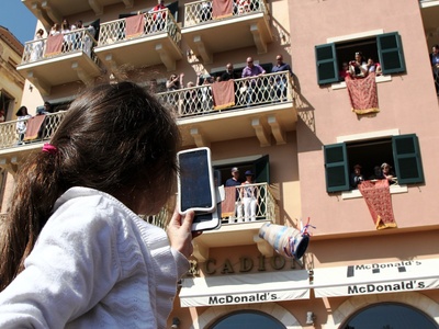 Πάσχα στην Κέρκυρα: Δείτε LIVE την περιφ...