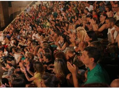 Δείτε φωτό από την χθεσινή 2η παράσταση ...