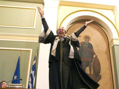 Μπενίνι: «Όλος ο κόσμος, η Ευρώπη χρωστά...