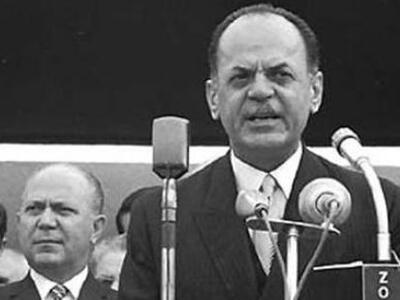 Τα κεράσματα του «στρατηγού» από χθες το...