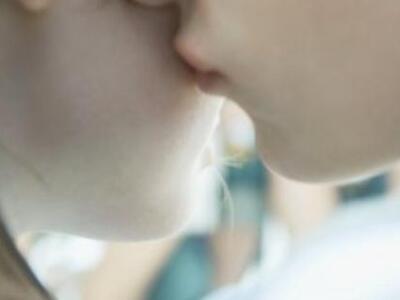 Γαλλία: Ληστής προδόθηκε από το... φιλί ...