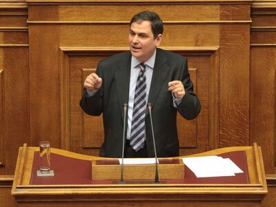 "Παγώνουν" τα δάνεια επιχειρήσ...