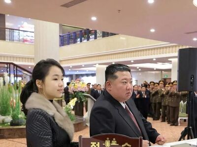 Ο Κιμ Γιονγκ Ουν επέλεξε την έφηβη κόρη ...