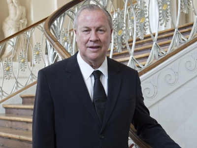 Πέθανε ο εμβληματικός Robert Wilson: Ο σ...