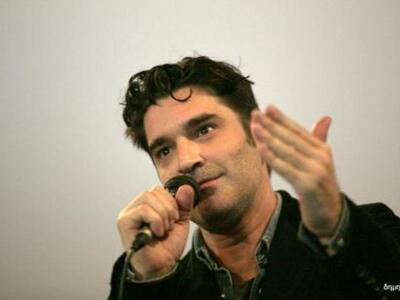 Ακρως επικοινωνιακός και ομιλητικός