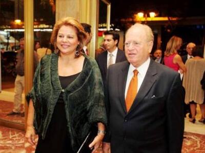 Βάσω Παπανδρέου και Αρσένης καταθέτουν σ...