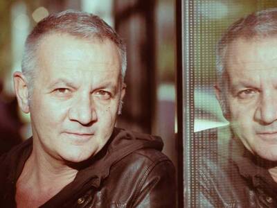 Από το αλκοόλ έτρεμαν τα χέρια μου και δ...