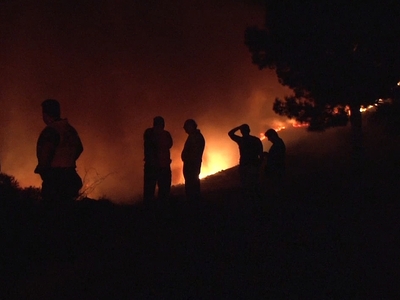 Κέρκυρα: Σε εξέλιξη μεγάλη πυρκαγιά στην...