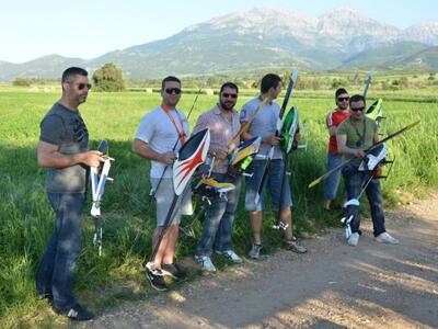 Ελικοπτεράδες Πάτρας: Κάνουν τον αερομον...