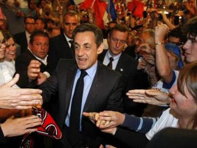 Αναστέλλεται η έρευνα για διαφθορά κατά ...