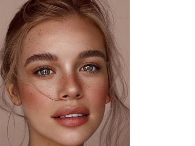 Σε όλο το πρόσωπο 