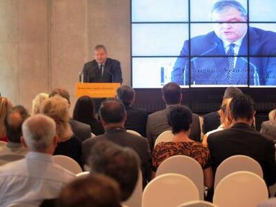 Το ΠΑΣΟΚ ρωτά με e-mail: Ποιον θέλετε για αρχηγό;