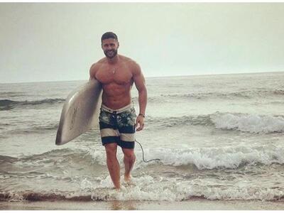 Στην Ηλεία κάνει μπάνια ο Κωνσταντίνος Β...