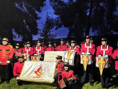 Η Δημοτική Φιλαρμονική Δερβενίου εντυπωσ...