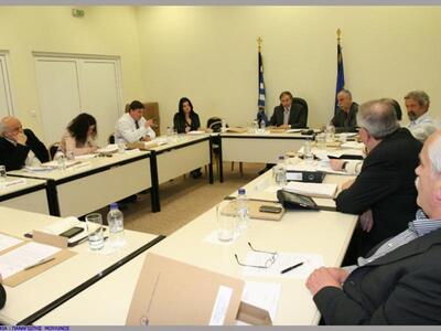 Σε εξέλιξη αυτή την ώρα η κρίσιμη συνεδρ...