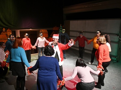 Πάτρα: Η Χριστουγεννιάτικη παράσταση «Πώ...