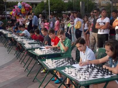 Αγρίνιο: Δεκάδες σκακιέρες στήθηκαν σε κ...