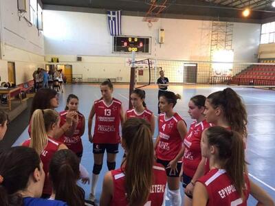 Βόλεϊ: Δύο νίκες για τις νεανίδες του Ερ...