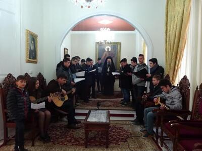 Τα κάλαντα στον Μητροπολίτη Πατρών κ. Χρ...