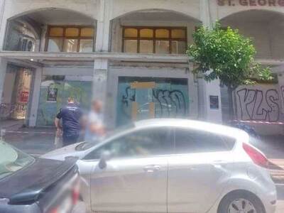 Πάτρα: Έπεσαν σοβάδες στην Αγίου Ανδρέου...