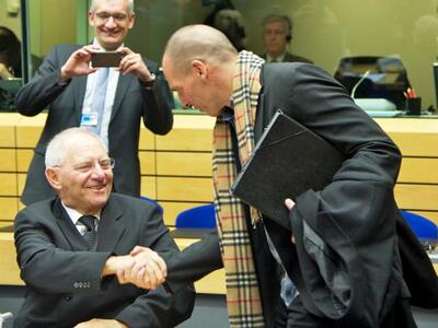 Σε εξέλιξη η συνάντηση Βαρουφάκη – Σόιμπλε