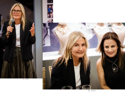 H Mαρέβα Μητσοτάκη στο βήμα και σε στιγμ...