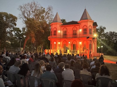 Πάτρα: Οι στίχοι διέσχισαν θάλασσες κι ο...