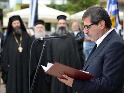 ΔΕΙΤΕ ΦΩΤΟ από την τελετή εορτασμού και ...