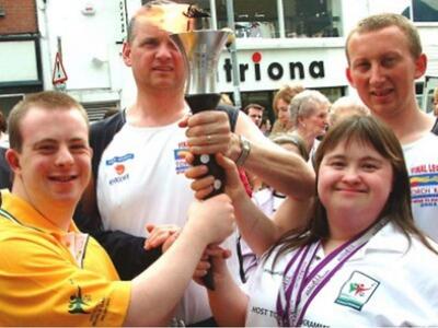 Πέρασε από το Αίγιο η Ολυμπιακή Φλόγα τω...