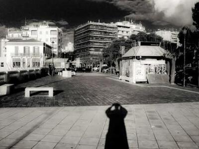 Πάτρα: "Περπατώ εις την πόλιν όταν ...