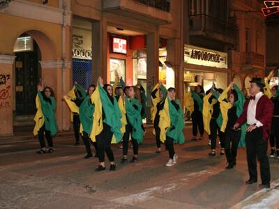 Παρέλαση σχολών χορού την Τσικνοπέμπτη 