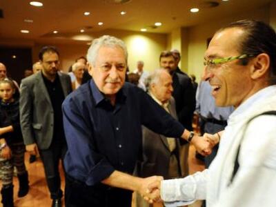 Κουβέλης και πάλι πρόεδρος στη ΔΗΜΑΡ