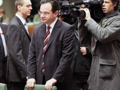 Διαψεύδονται τα σενάρια περί αναδιάρθρωσης