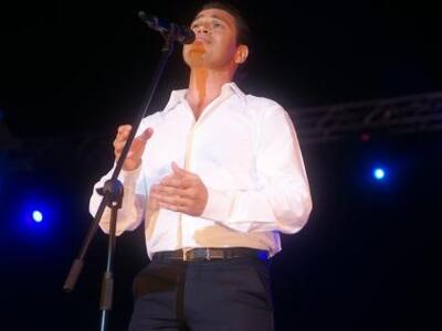 Ο Μάριος Φραγκούλης "Με ανοιχτά φτε...