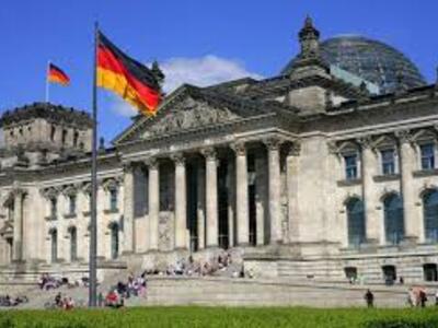 Γερμανία: Να τεθούν εκτός νόμου οι "...