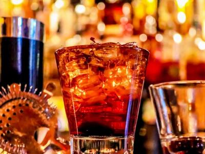 Στο στόχαστρο της Ε.Ε. καπνός, μπέρμπον,...