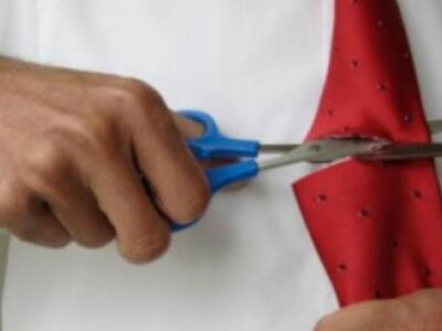 Μπήκαν στο γραφείο του Δημάρχου και του ...