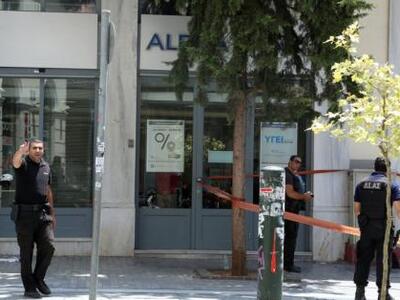 Συγγενείς και φίλοι στο πλευρό του Πατρι...