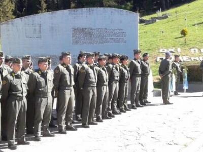 Εκατό Ευέλπιδες και ο Υφυπουργός Εθνικής...