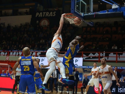 ΠΑΡΑΚΟΛΟΥΘΕΙΣΤΕ ζωντανά το ντέρμπι του Π...