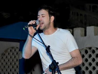 ΔΕΙΤΕ ΦΩΤΟ από την live εμφάνιση του Πέτ...