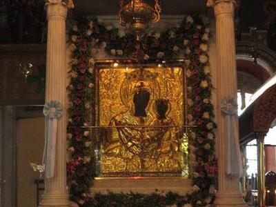 Πάτρα: Θεία λειτουργία σήμερα το πρωί στ...