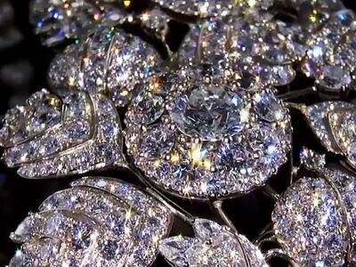 Εντυπωσιάζει το αυτοκρατορικό στέμμα της Ρωσίας