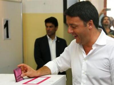 Ιταλία: Μπροστά ο Ρέντσι, δεύτερος ο Γκρ...